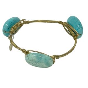 Bourbon and Bowties Bracelet Gold Tone Wire Wrapped‎ Oval Green Agate Stone